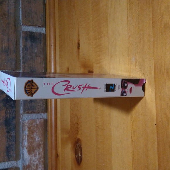 6/$15 The Crush mystery thriller VHS tape - Picture 2 of 7